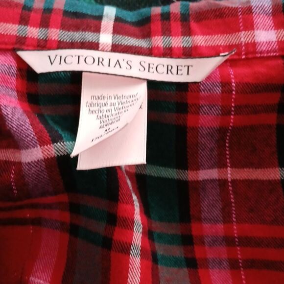 Victoria's Secret  plaid red christmas  holiday pj button down top Sz M NWOT - Picture 7 of 9